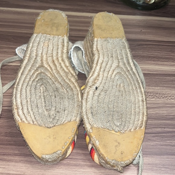 Lord and Taylor striped espadrilles with ties around ankle. - Picture 15 of 16